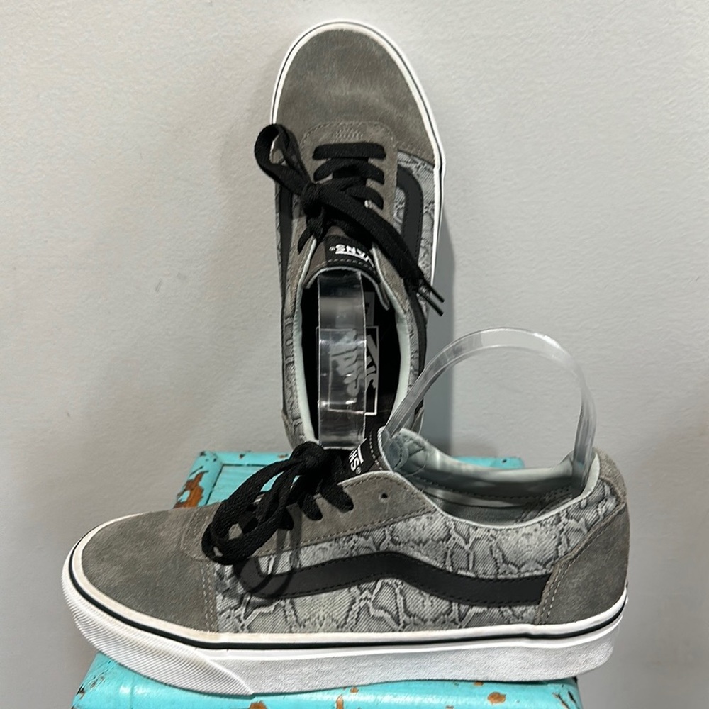 Vans Ward Gargoyle Reptile Print Suede Skate Shoe Gray Black Size 7
